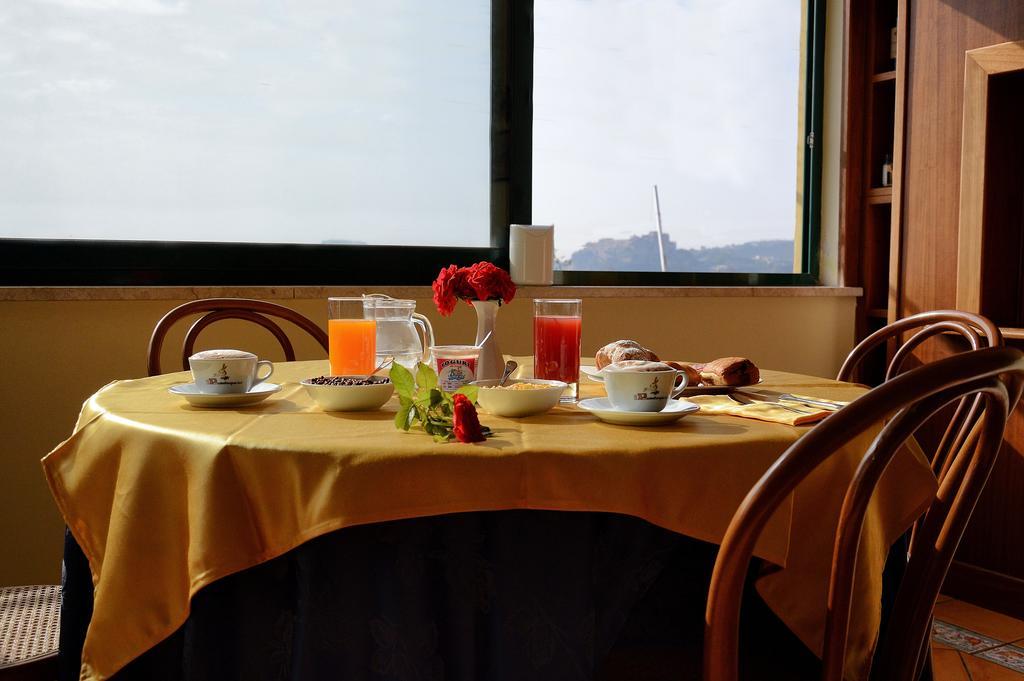 Albergo Delle Rose Pozzuoli Dış mekan fotoğraf