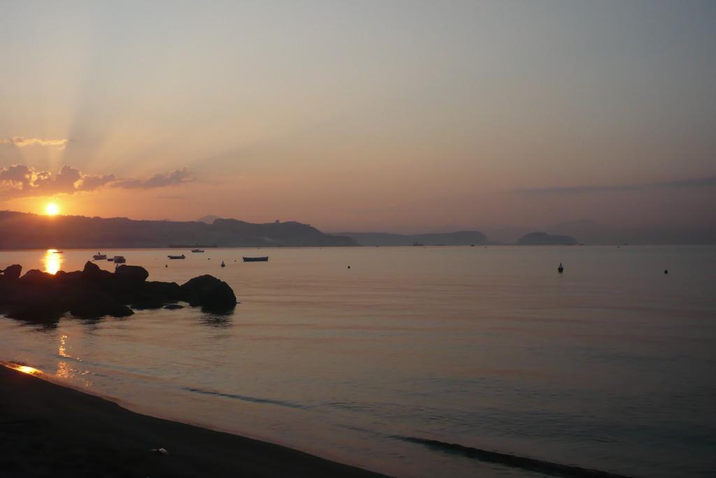 Albergo Delle Rose Pozzuoli Dış mekan fotoğraf